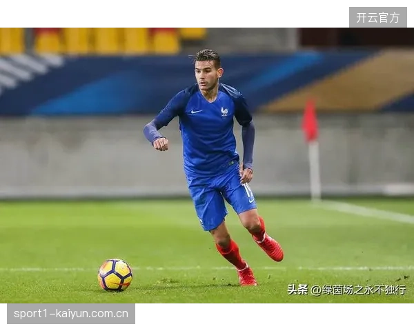 法国队防线面临人员危机，多名后卫核心的健康与状态问题将严重限制德尚的战术选择